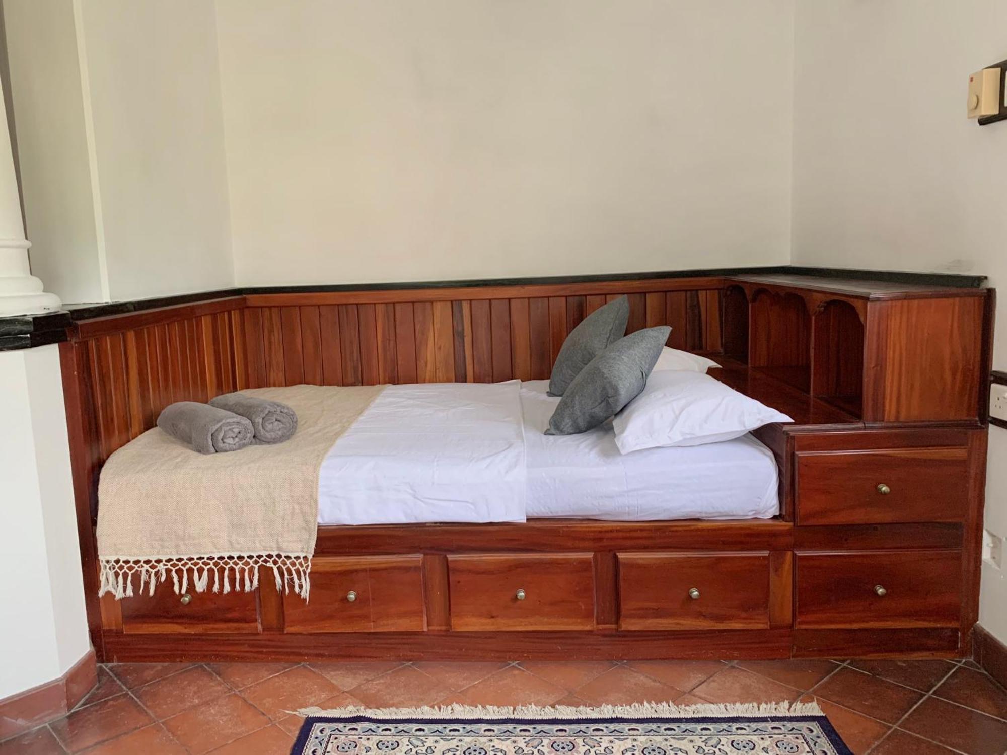 Blue Swan Inn Unawatuna Esterno foto