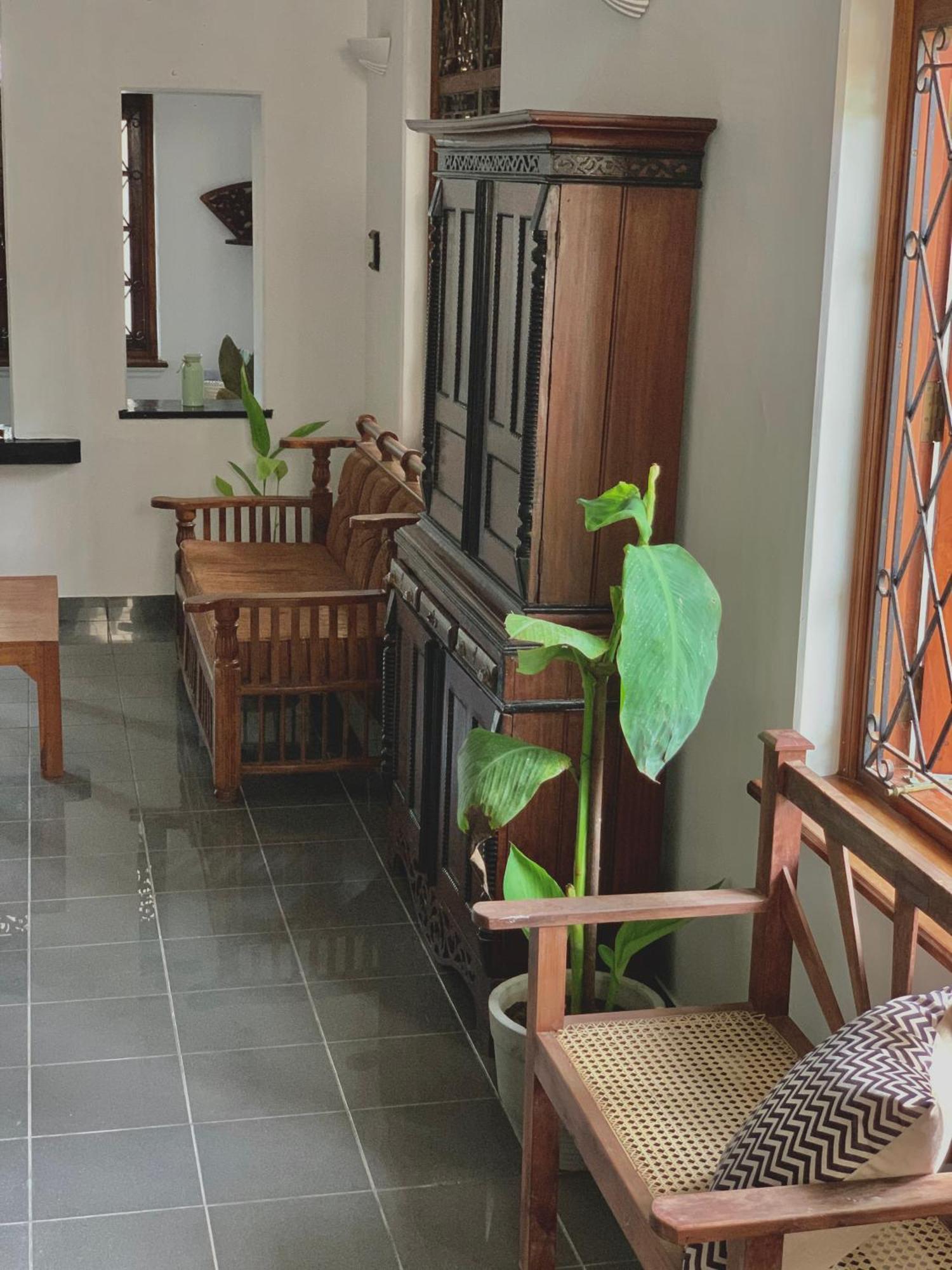 Blue Swan Inn Unawatuna Esterno foto